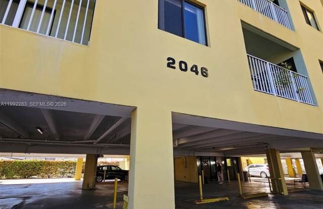 2046 W Flagler St photos photos