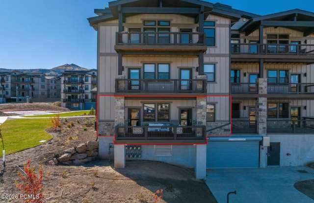 1114 W Helling Circle Gallery 1