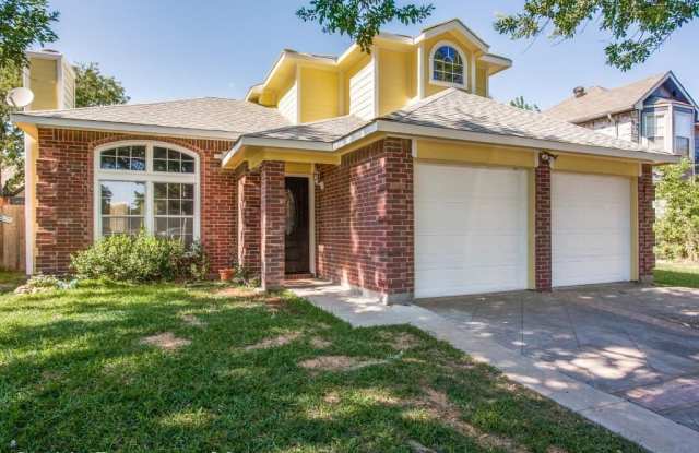 5516 Stone Meadow Ln - 5516 Stone Meadow Lane, Fort Worth, TX 76179