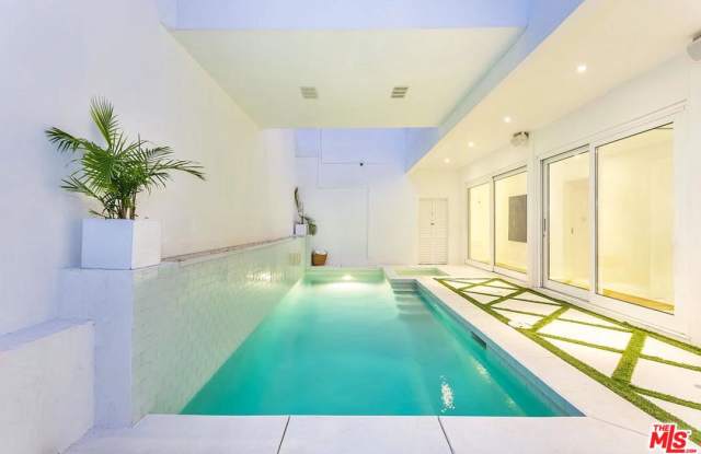 1961 DE MILLE Drive Gallery 3