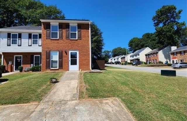 1565 Springleaf Court SE - 1565 Springleaf Court Southeast, Smyrna, GA 30080