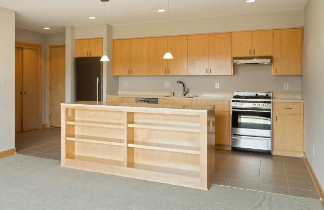 1, 2 3 Bedrooms Available, near U of M! Beautiful remodeled Apartments! Lauderdale photos photos 1, 2 3 Bedrooms Available, near U of M! Beautiful remodeled Apartments! Lauderdale photos photos