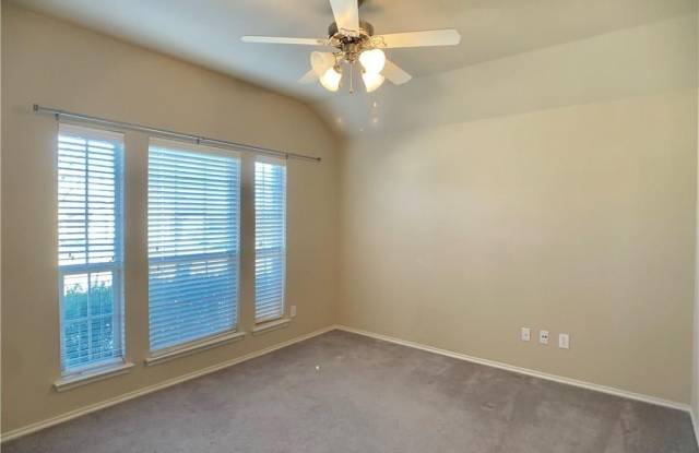 9609 Starfire Drive Gallery 3