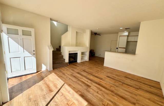 Welcome home to this large unit with plenty of natural light!! Gallery 3