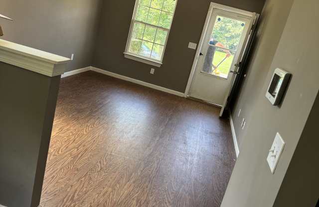 2107 Century Avenue Southeast Gallery 1
