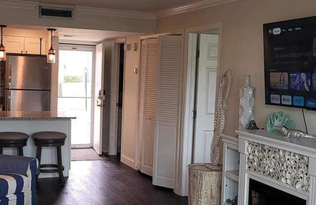1830 Robalo Drive Gallery 2