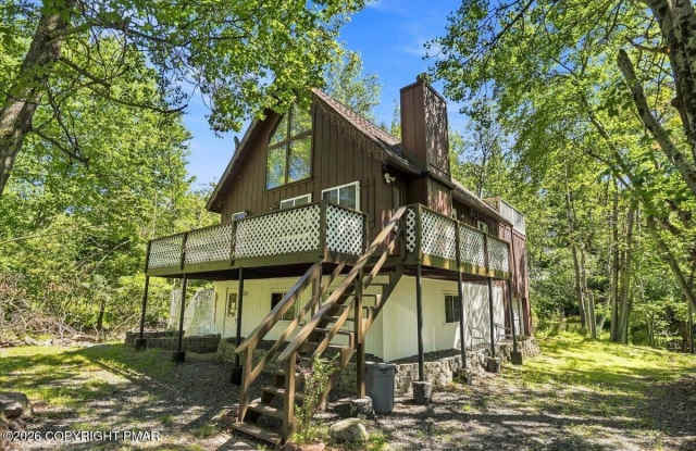 6520 Runnymeade Lane Gallery 1