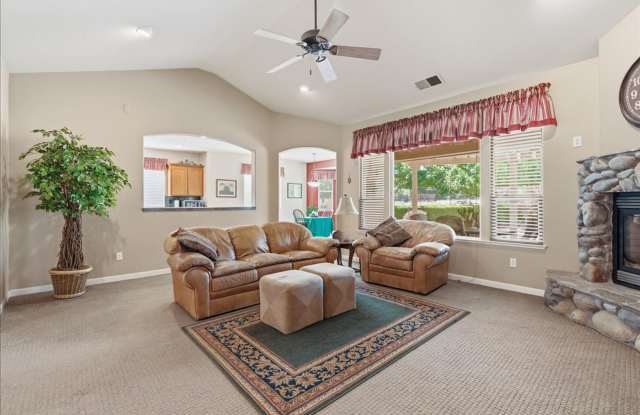 4/2 Cameron Park jewel in Cameron Woods neighborhood! Gallery 4