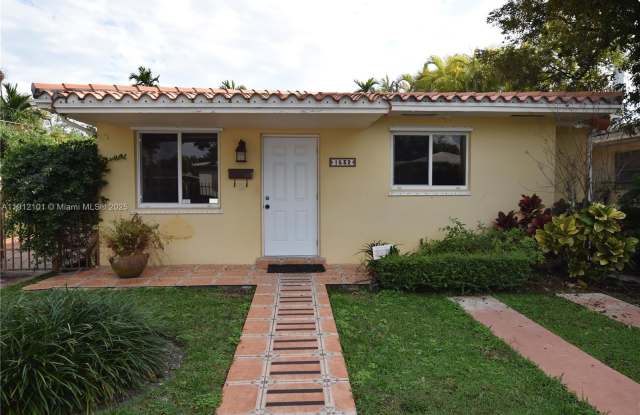 1532 SW 23rd St photos photos