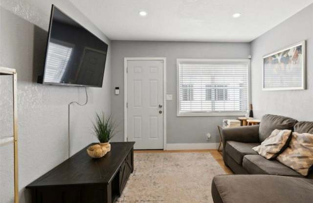 9816 S Hoover Street photos photos