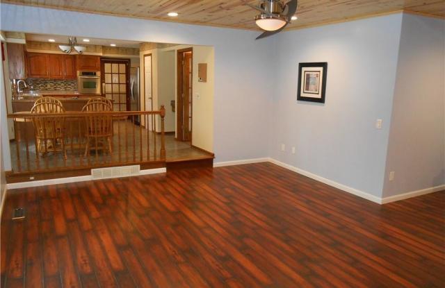 11245 Arrowhead Dr Gallery 4