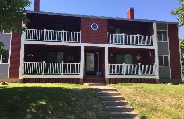 48 Hemlock St 4 photos photos