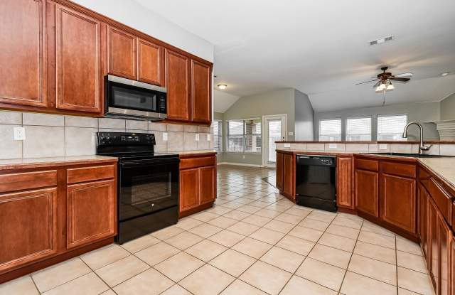 1204 Lost Valley Drive Gallery 2