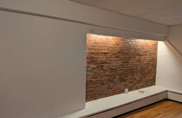 246 5TH ST Gallery 4