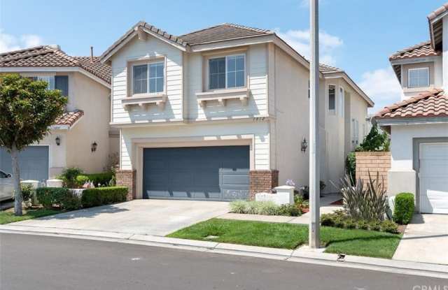 1012 Moreno Way - 1012 Moreno Way, Placentia, CA 92870