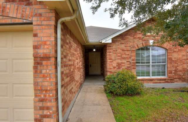 401 Bandara Woods Boulevard - 401 Bandara Woods Boulevard, Elgin, TX 78621