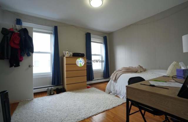 2 Ashford Ct. Gallery 4