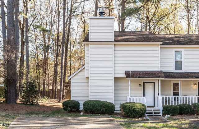 121 Arbuckle Lane Gallery 1