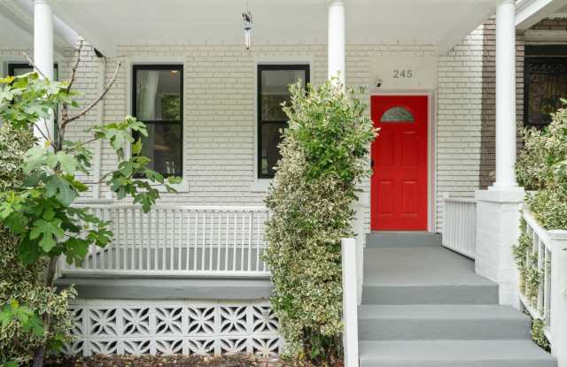 245 ROCK CREEK CHURCH Road NW Gallery 3