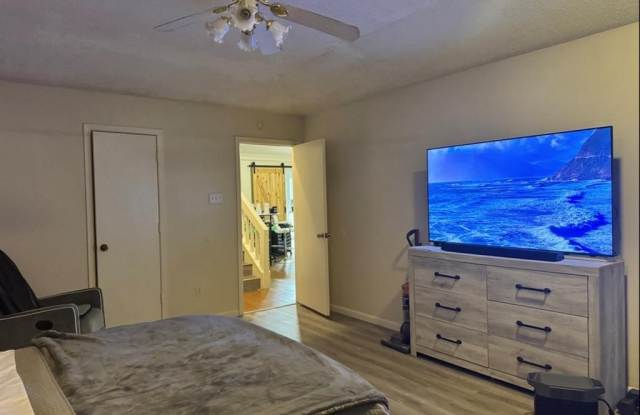 316 Candlewood Place Gallery 3