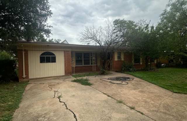 401 S JEFFERSON DRIVE Gallery 1