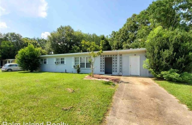 926 Montclair Rd - 926 Montclair Road, Brent, FL 32505