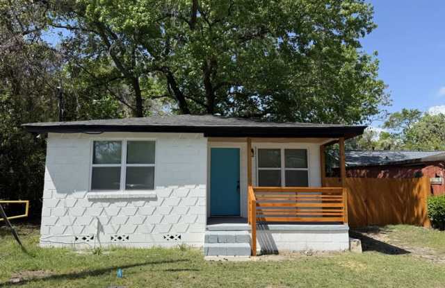 239 Jenks Street photos photos