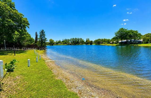 3730 Inverrary Dr Gallery 3