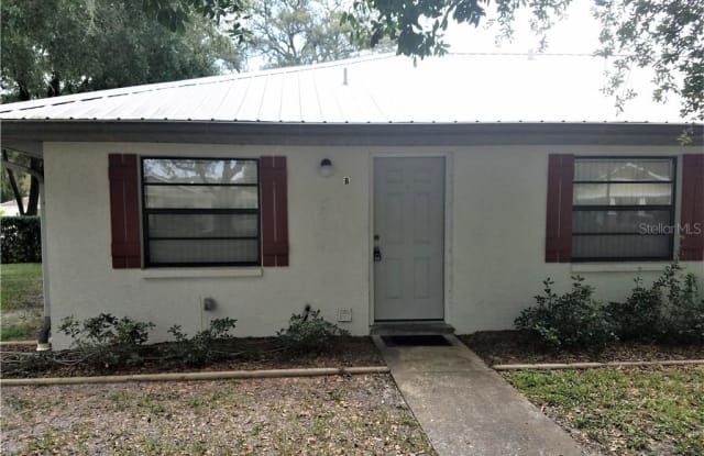 13305 N OLA AVENUE - 13305 North Ola Avenue, Lake Magdalene, FL 33612