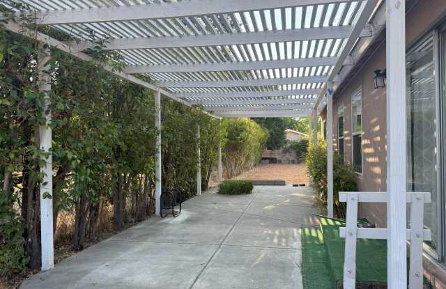 851 Pine Avenue photos photos