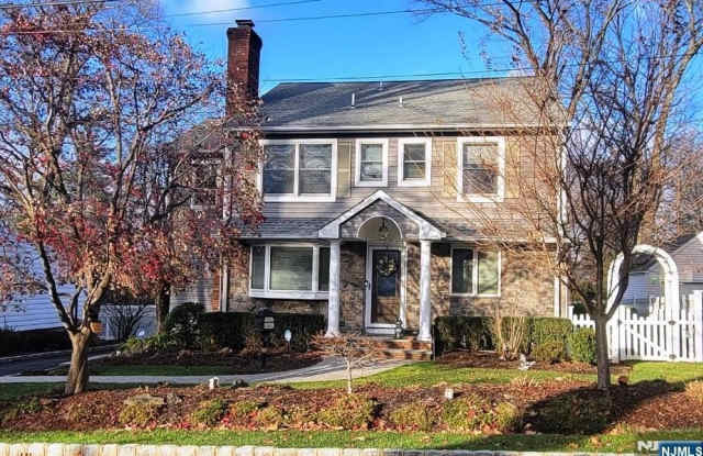 16 Zimmer Avenue photos photos