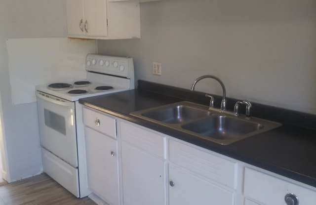 141 Latimer Rd - 141 Latimer Rd, Oak Ridge, TN 37830