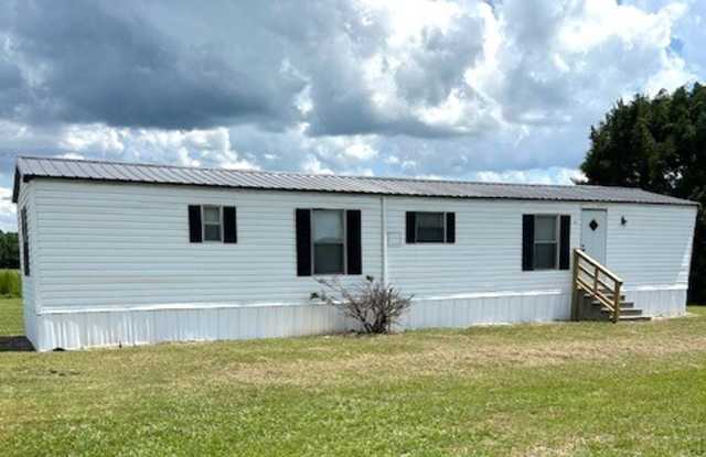 2-bedroom, 2-bath mobile home - 93 Proctorville Church Road, Robeson County, NC 28369