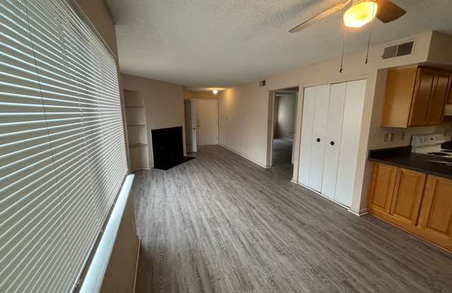 2 Bedroom, 2 Bath Condo in Virginia Beach Gallery 4