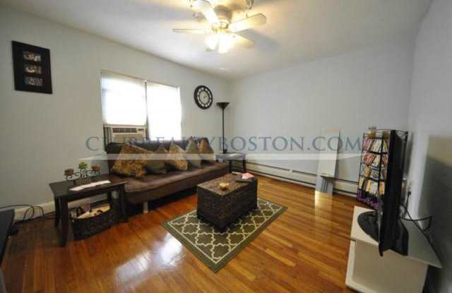 31 Beechcroft St. Gallery 3
