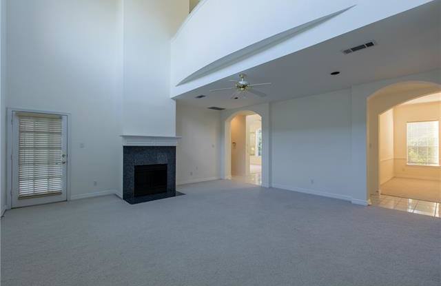 712 Sunkist Lane Gallery 2