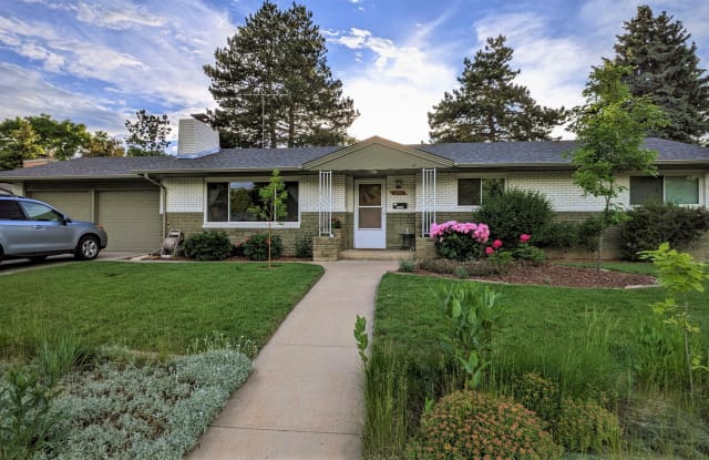 2441 Mathews Street photos photos