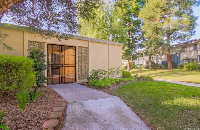 103 Via Estrada - 103 via Estrada, Laguna Woods, CA 92637