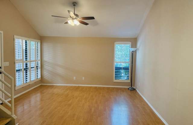 2 bed 2 bath Gallery 4