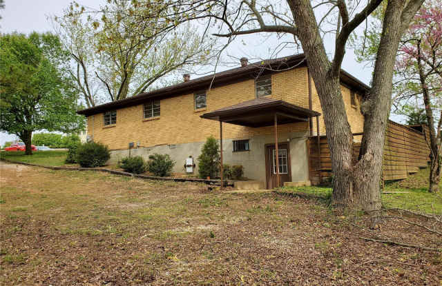 2408 Crestwood Gallery 4