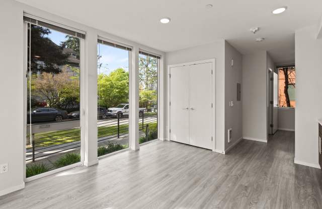 Welcome Home at Santo on Howell— Live Where Life Happens Gallery 3