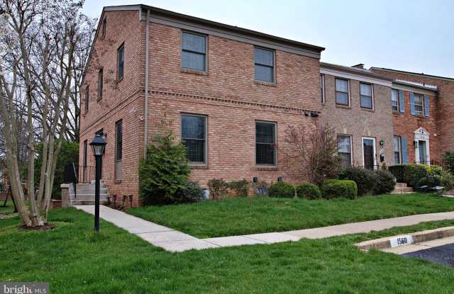 1560 WESTMORELAND STREET photos photos