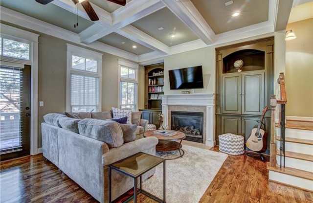 2103 W Village Crossing SE Gallery 3