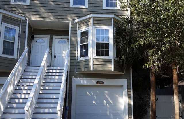 Townhouse Walking Distance to the Beach photos photos