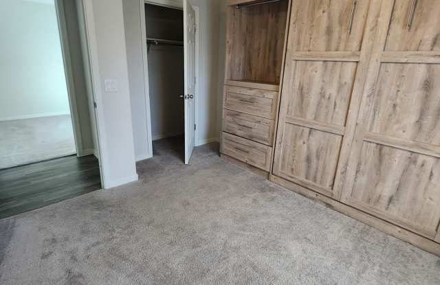 70 West Cottonwood Lane Gallery 2