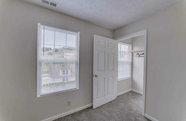 Willow Run photos photos