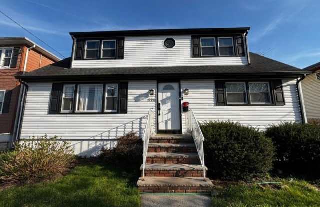 520 Spencer St photos photos