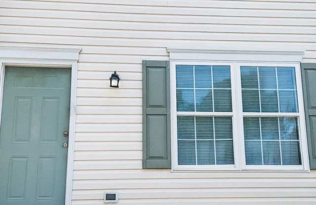 3 Bedroom Townhouse - 9405 Inaugural Drive, King George, VA 22485
