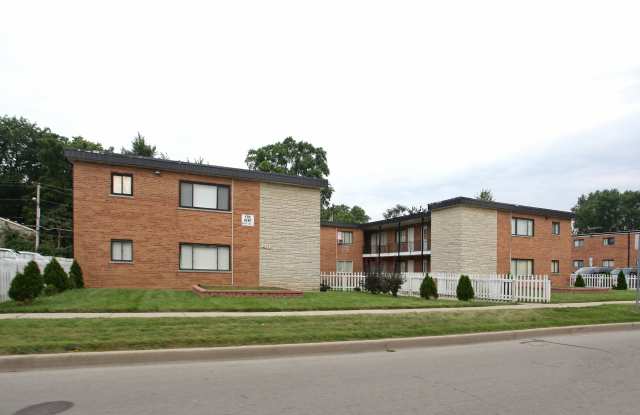 310 Wilson Ave - 310 Wilson Avenue, West Chicago, IL 60185