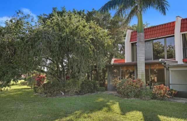 4360 Fountains Drive Gallery 2
